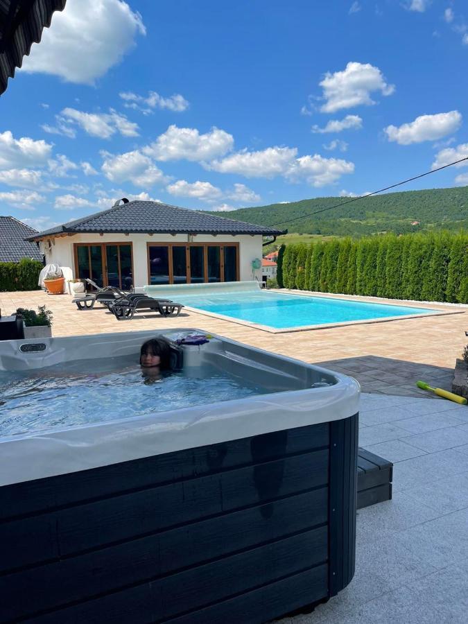 Villa De Luxe Bihać 外观 照片